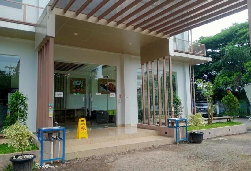 Oyo 90102 Edotel By Dbest Hospitality