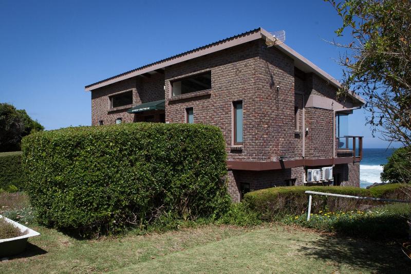 بنسيون Archrock Resort