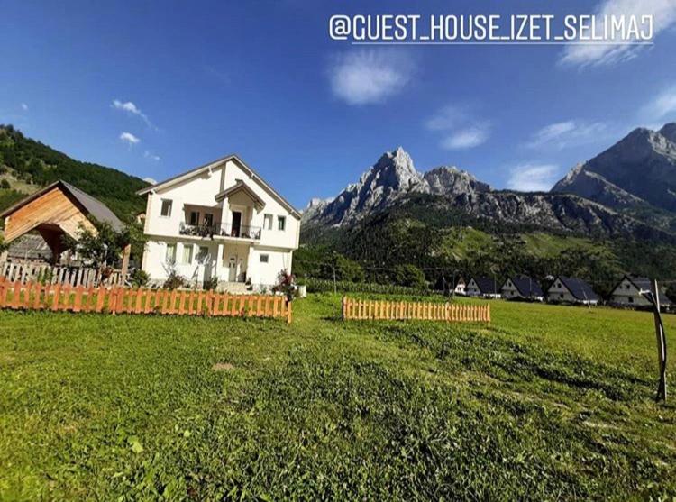 펜션 Bujtina Izet Selimaj