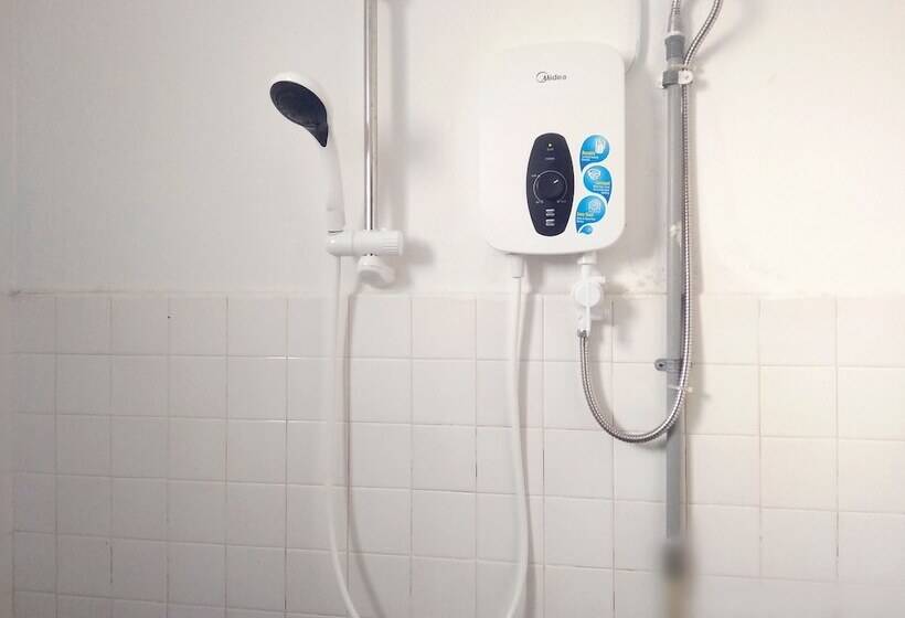 פנסיון H Homestay