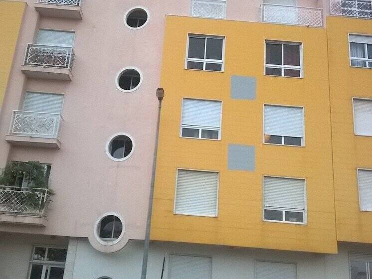 펜션 Homestay Marialva Park