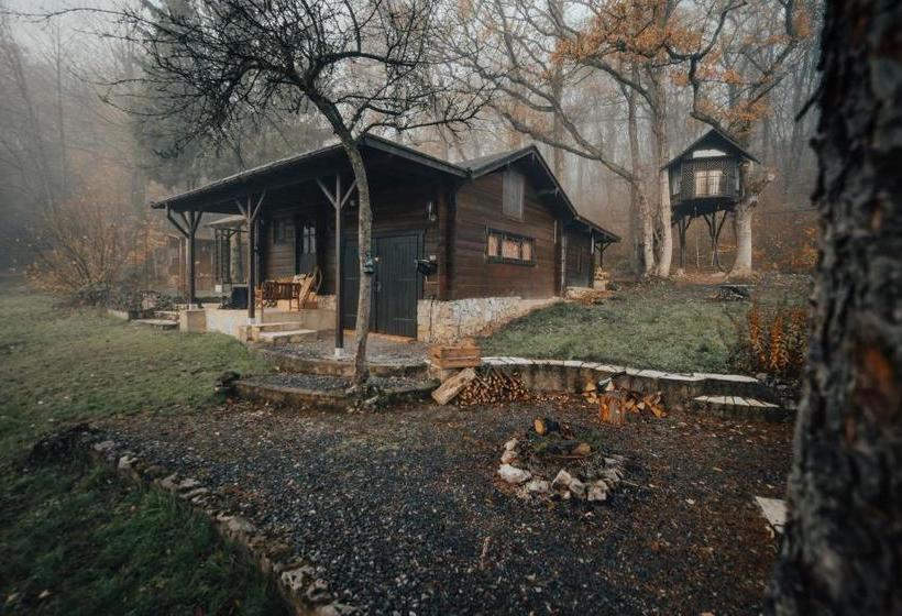 بنسيون Ecolodge Le Grand Nichet