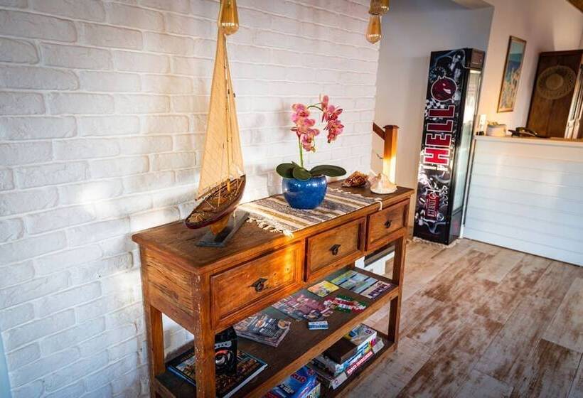 ペンション Mar Egeu Arte & Pouso