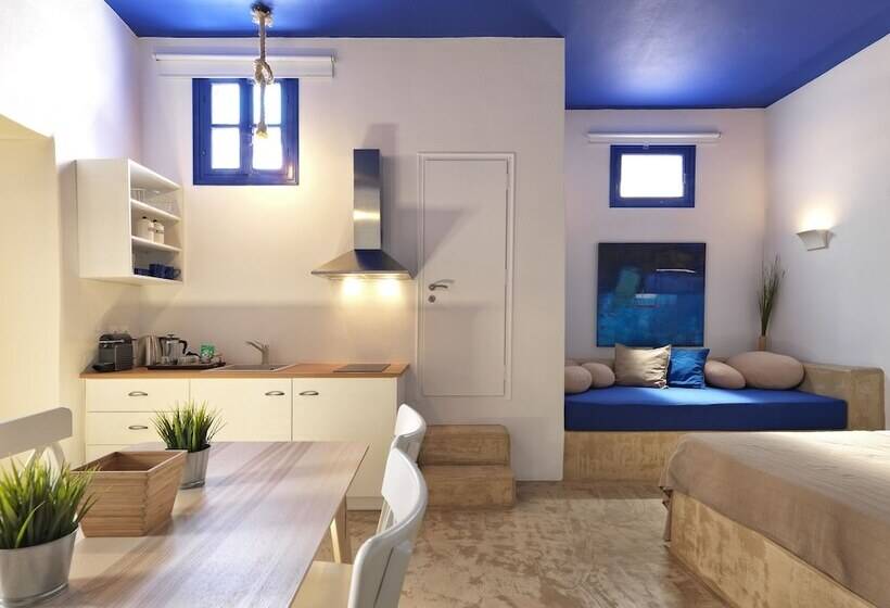 پانسیون Psathi Blue