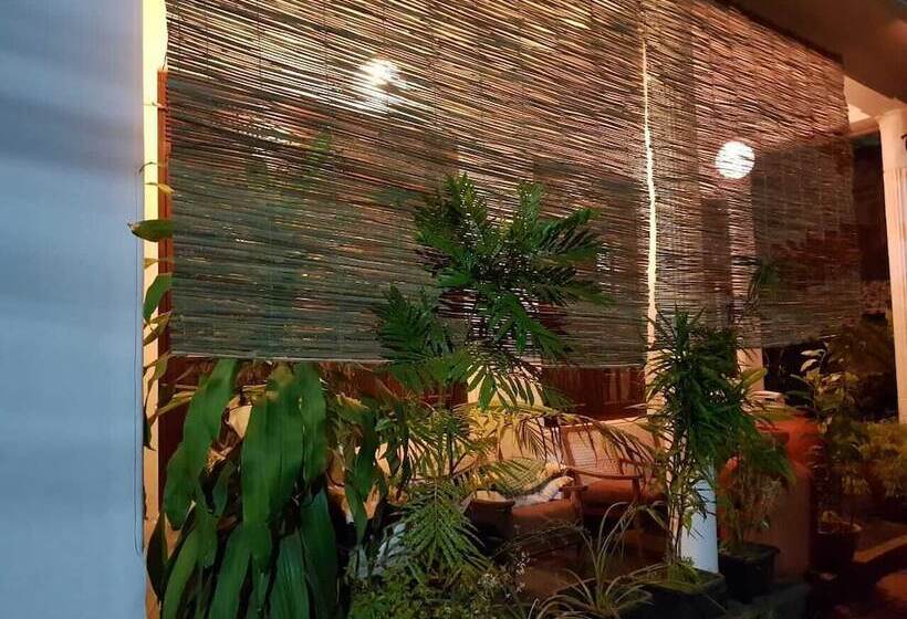 ペンション Riverston Lodge