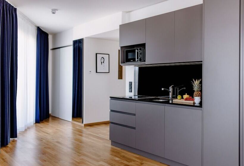 The Flag Meiller Garten