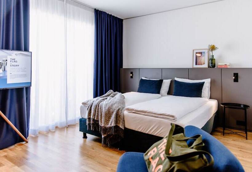 The Flag Meiller Garten