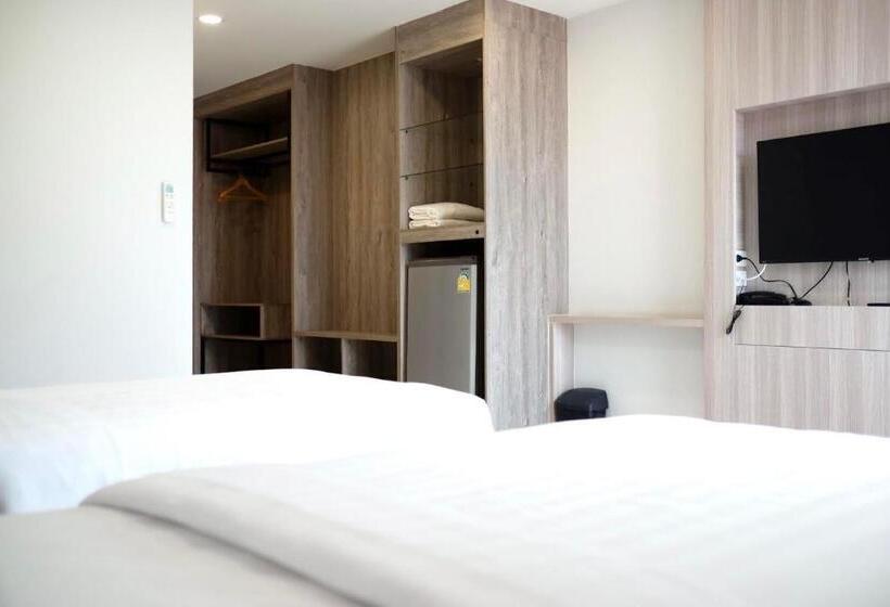 Bear’s Den Hotel Pattaya