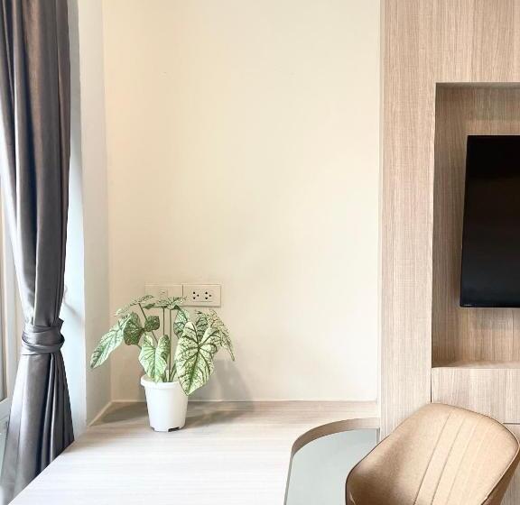 Bear’s Den Hotel Pattaya