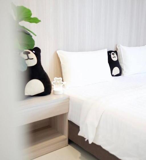 Bear’s Den Hotel Pattaya