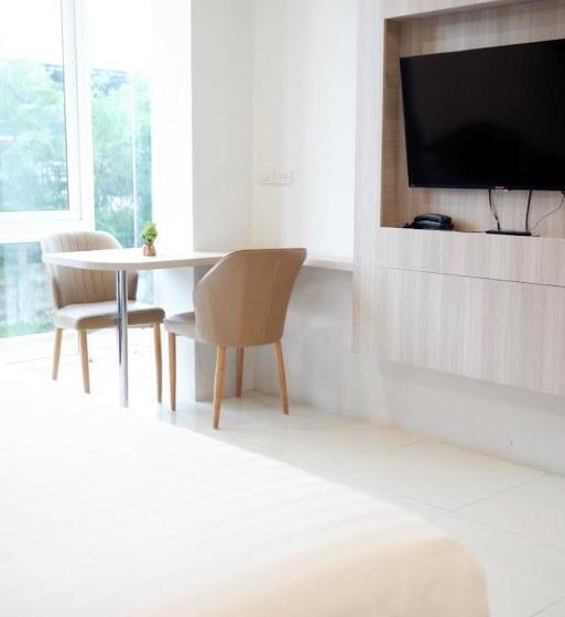 Bear’s Den Hotel Pattaya