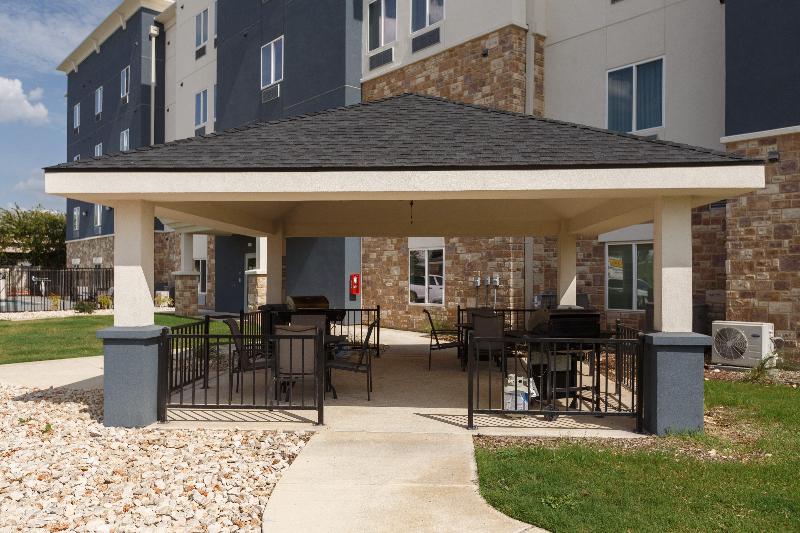 Отель Candlewood Suites   San Antonio   Schertz, An Ihg