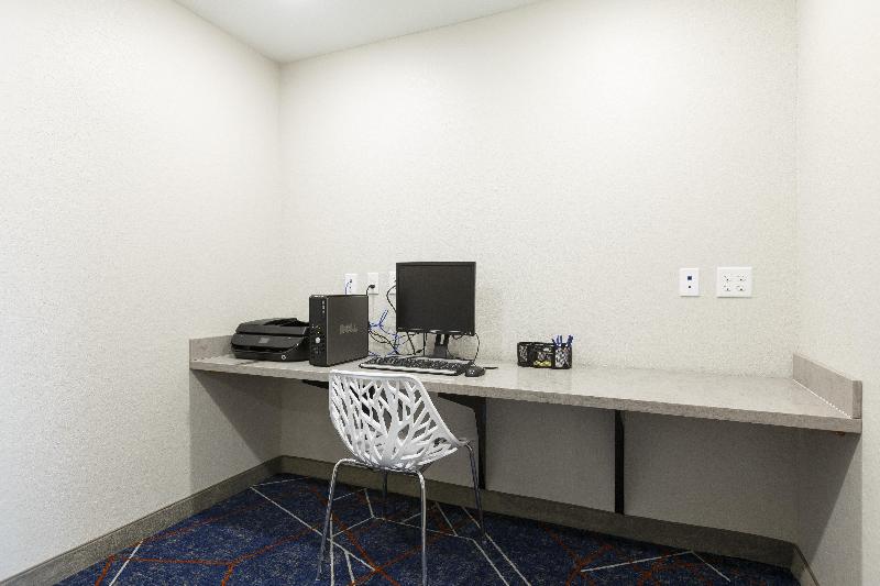 Отель Candlewood Suites   San Antonio   Schertz, An Ihg