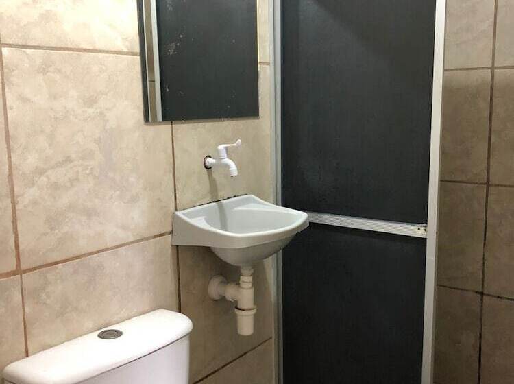 Отель Casa Aeroporto Pousada