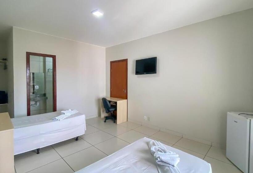 فندق Center Plaza