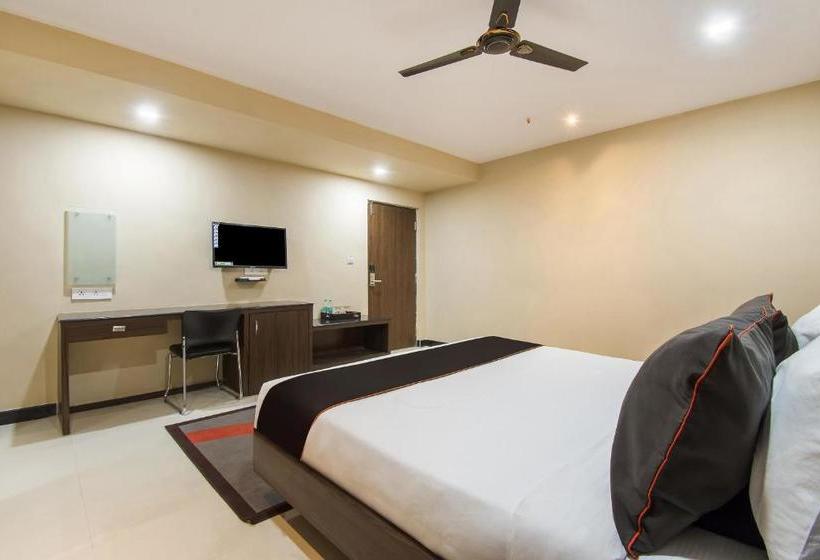 호텔 Collection O 76265 Rosee Wood