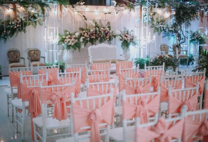 ホテル Efa  Banjarmasin