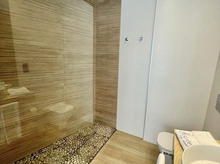 فندق Emblemático Hi Suites