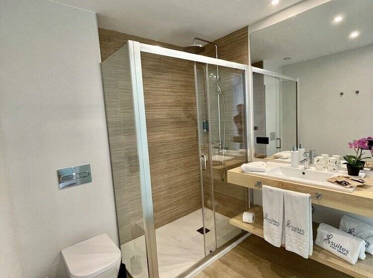 فندق Emblemático Hi Suites