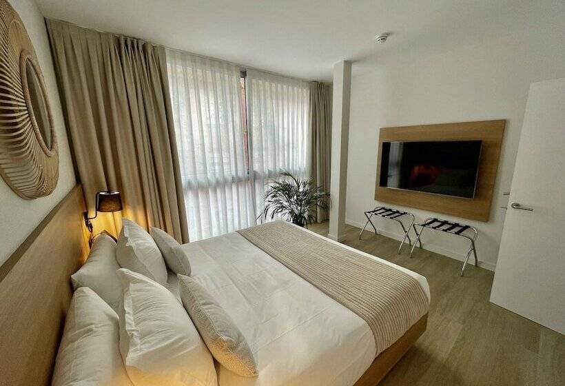 فندق Emblemático Hi Suites