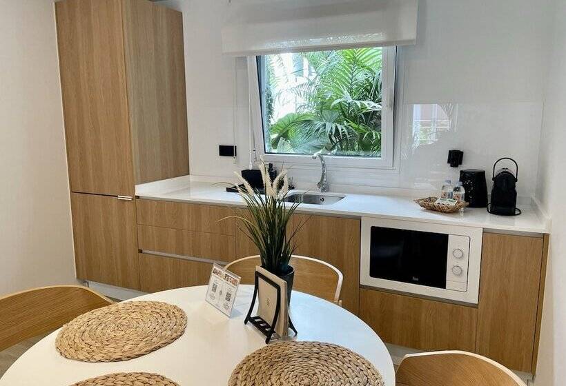 فندق Emblemático Hi Suites