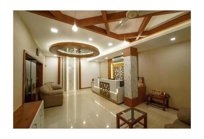 בית מלון כפרי Everestparkresidency