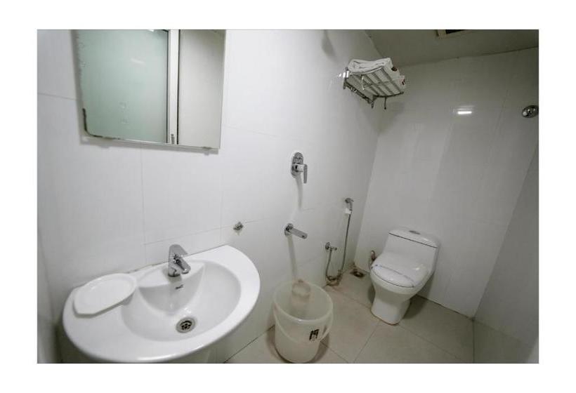 בית מלון כפרי Everestparkresidency