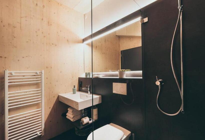 בית מלון כפרי Frutigresort