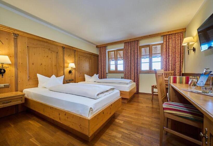 فندق Happinger Hof