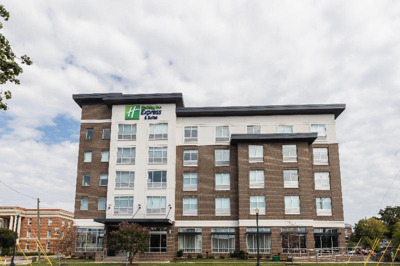 Отель Holiday Inn Express & Suites Columbia Downtown The Vista, An Ihg