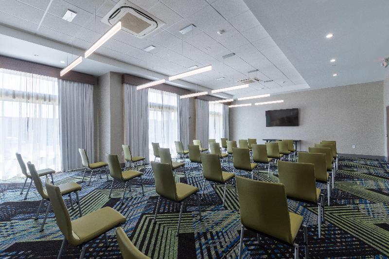 Отель Holiday Inn Express & Suites Columbia Downtown The Vista, An Ihg