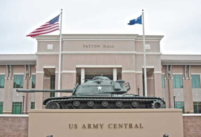 Отель Holiday Inn Express & Suites Columbia Downtown The Vista, An Ihg