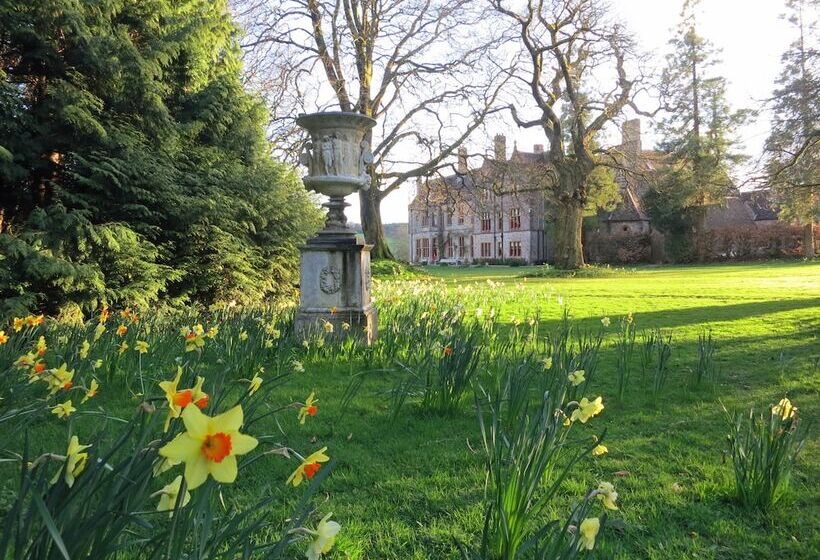 Отель Huntsham Court