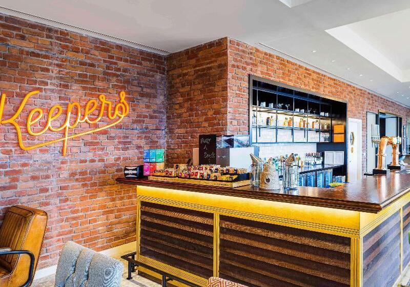 בית מלון כפרי Ibis Bridgwater, M5 Jct23