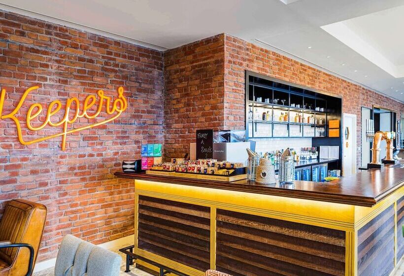 בית מלון כפרי Ibis Bridgwater, M5 Jct23