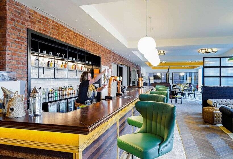 בית מלון כפרי Ibis Bridgwater, M5 Jct23