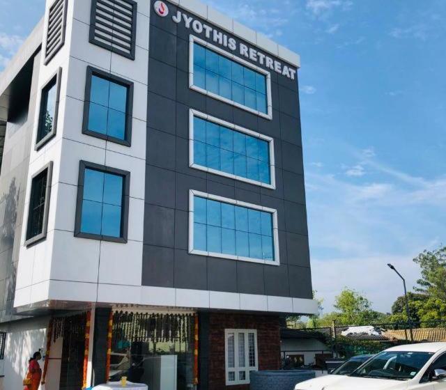 فندق Jyothis Retreat