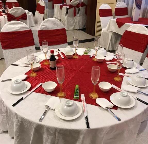 هتل Khách Sạn Hồng Ngọc Phú Yên