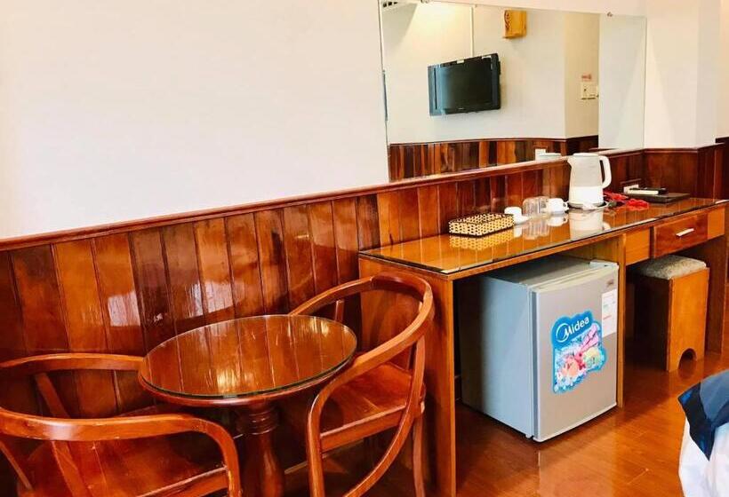 هتل Khách Sạn Hồng Ngọc Phú Yên