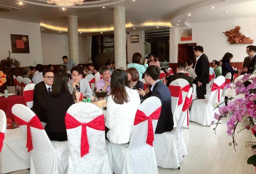 هتل Khách Sạn Hồng Ngọc Phú Yên