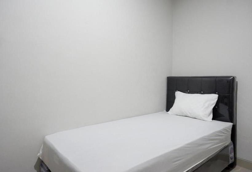 ホテル Koolkost Female Syariah Near Rsu Syubbanul Wathon Magelang