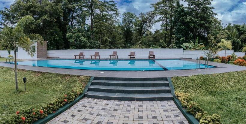 בית מלון כפרי Lakegala Resort