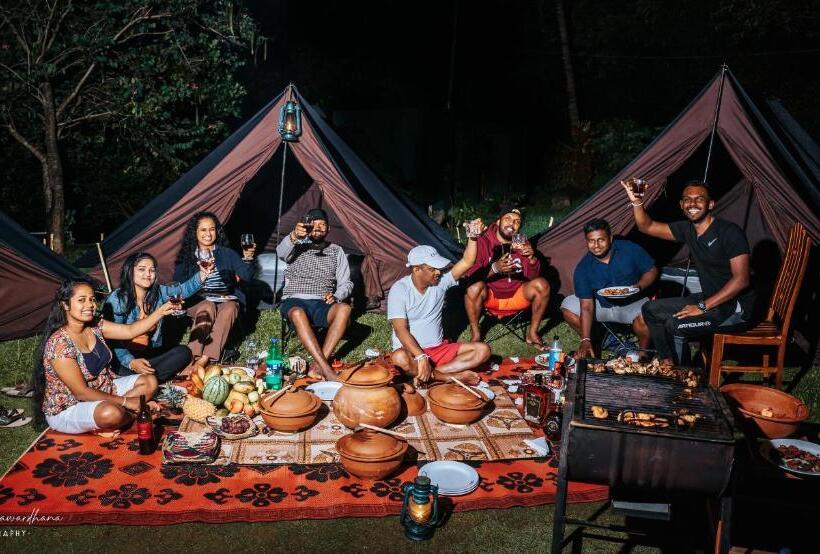 فندق Lakegala Resort