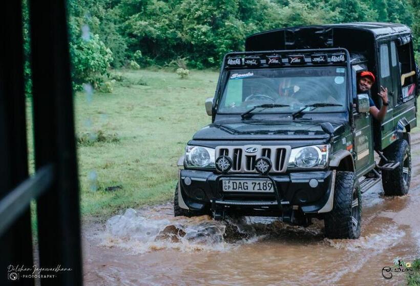 בית מלון כפרי Lakegala Resort