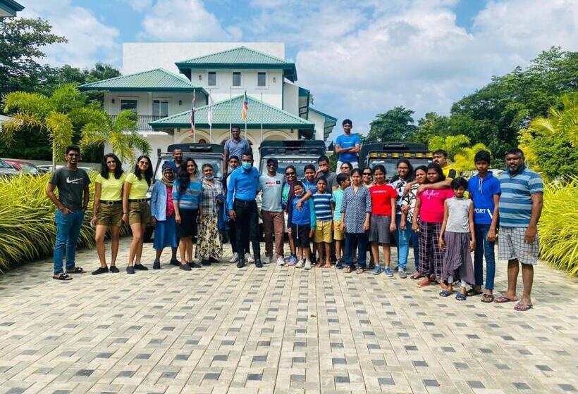 فندق Lakegala Resort