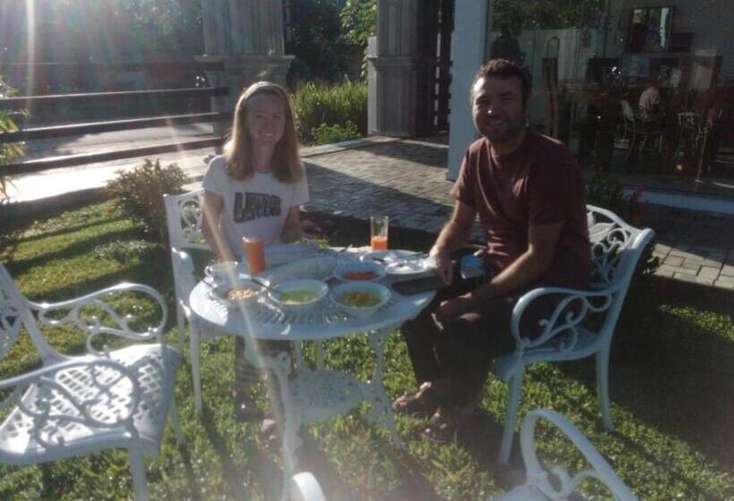 فندق Lakegala Resort