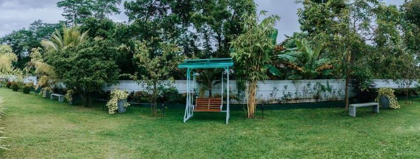 فندق Lakegala Resort