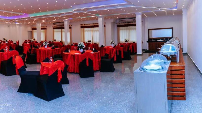 فندق Lakegala Resort