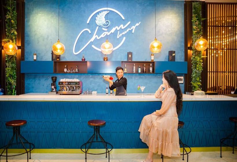 هتل Muong Thanh Luxury Ha Long Centre