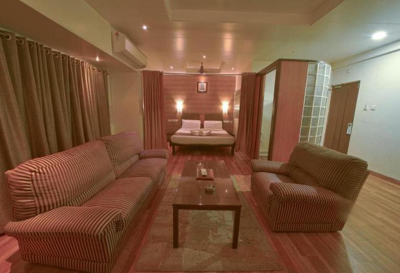 فندق Orient Crown, Kolhapur